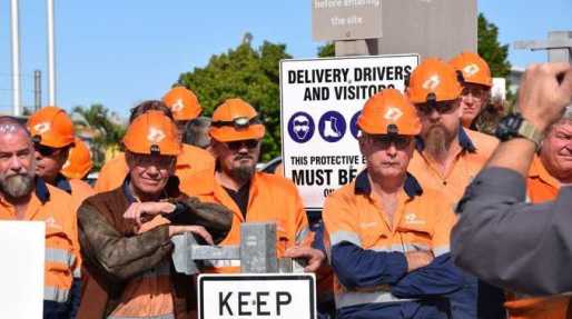 lavoratori arrabbiati